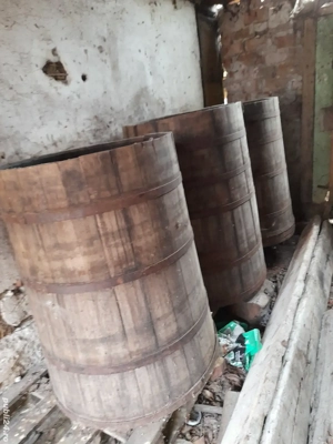Vând Căzi 3-400 litri 