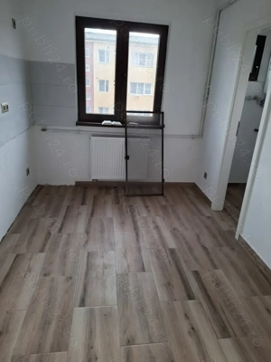 Vând ap.3cam.conf.1 Suprafața 78mp totală Zonă Govandari  - imagine 3