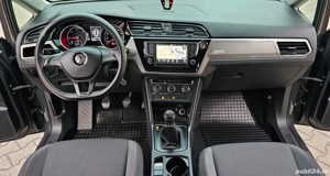 VW Touran Hightline motor 1,6 diesel 115CP, an fab 2018 - imagine 4