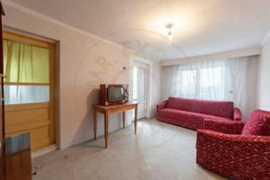 Casa traditionala la tara in Gliganu de Jos Com. Rociu-Arges la 30 km de Pitesti - imagine 10