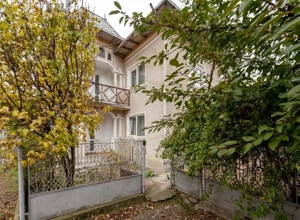 Casa traditionala la tara in Gliganu de Jos Com. Rociu-Arges la 30 km de Pitesti