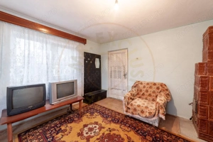 Casa traditionala la tara in Gliganu de Jos Com. Rociu-Arges la 30 km de Pitesti - imagine 14