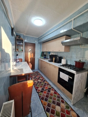 Vanzare apartament 4 camere dec, in Galati, Micro 39A, sup.91mp, mobilat - imagine 6
