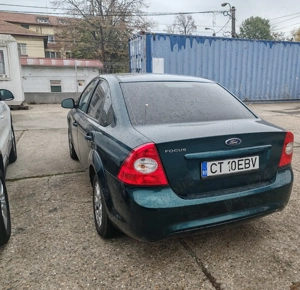 Ford Focus 1.6 benzina - imagine 4