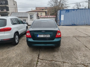 Ford Focus 1.6 benzina - imagine 8