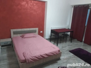 Închiriez garsoniera