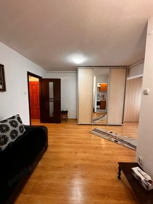 Inchiriez garsoniera in bloc de apartamente dispo imediat - imagine 2