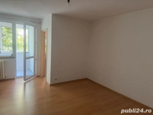 Garsoniera Piata Minis  Barajul Bicazsector 3  - imagine 3