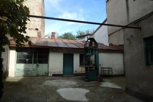 Imobil cu Spatiu Comercial, ideal pentru sediu de firma, Str. Ritmului Nr 15 - imagine 9 Imobil cu Spatiu Comercial, ideal pentru sediu de firma, Str. Ritmului Nr 15 - imagine 9