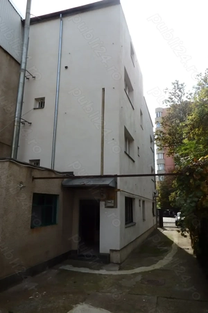 Imobil cu Spatiu Comercial, ideal pentru sediu de firma, Str. Ritmului Nr 15 - imagine 2 Imobil cu Spatiu Comercial, ideal pentru sediu de firma, Str. Ritmului Nr 15 - imagine 2