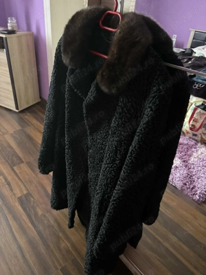 Vând haina de blana astrahan  - imagine 2