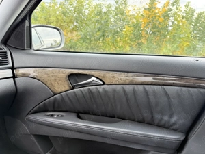 Mercedes E class Avantgarde - imagine 3