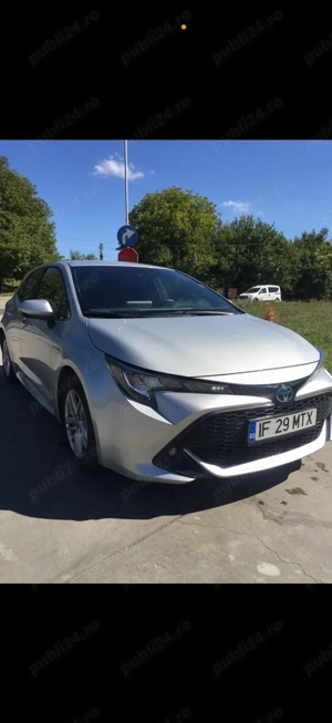 Toyota Corolla hybrid - imagine 3