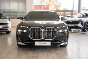 BMW Seria 7 740d xDrive Sportautomatic - imagine 2