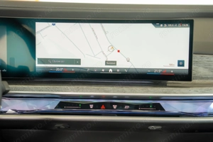 BMW Seria 7 740d xDrive Sportautomatic - imagine 16