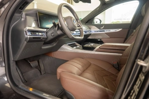 BMW Seria 7 740d xDrive Sportautomatic - imagine 12