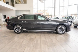 BMW Seria 7 740d xDrive Sportautomatic - imagine 5