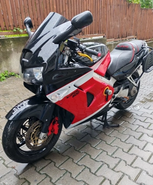 Vand Honda VFR 800 FI Interceptor, an 1998, 98000 km, strare foarte buna - imagine 2