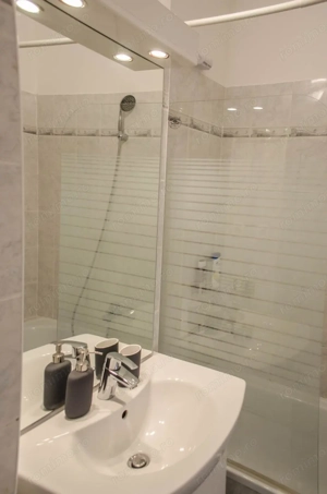 De vanzare garsoniera in zona Buziasului - imagine 2