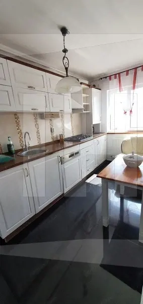 Apartament 3 camere, parcare, Zona Vivo - imagine 2