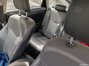 Toyota Prius Hybrid Plug In  - imagine 5