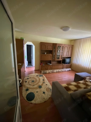 Vind apartament doua camere semidecomandat Brasov - imagine 3