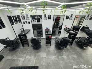 Închiriem scaun barbershop