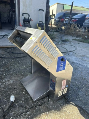 Vand toaster profesional prin contact vertical Prince Castle 