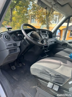 Masina este echipata cu frig  - imagine 8