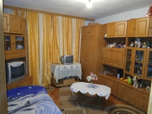   Garsonieră situată la etajul 4 