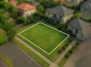 | Teren Intravilan | Suprafata: 420 mp | Zona: General | Toate utilitatile |