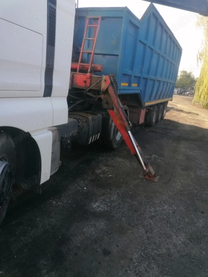 Autocamion cu macara - imagine 6