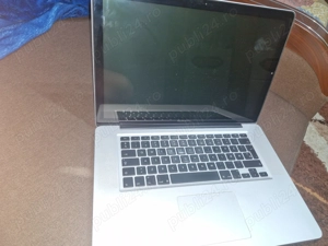 Vând MacBook Pro nefunctional