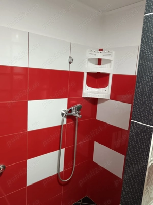 Închiriez casa la curte sector 5 București zona liniștită singur in curte casa complet renovata toat