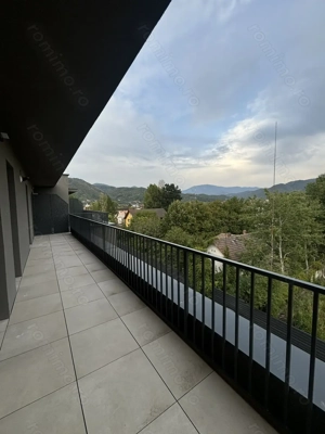 Apartament 3 camere cu terasa, str. Anton Pann