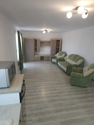 Inchiriez apartament