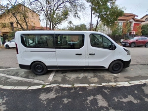 Renault Trafic 8+1 Lung  Euro 6 - imagine 2 Renault Trafic 8+1 Lung  Euro 6 - imagine 2