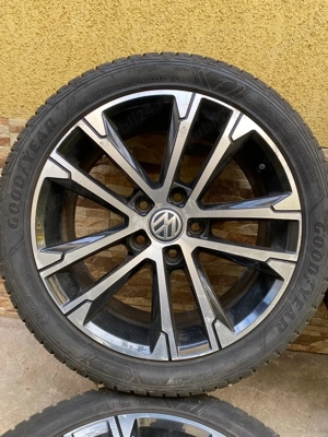 Cauciucuri de iarna 225 45 17+ jante originale Vw 17 5x112  - imagine 2