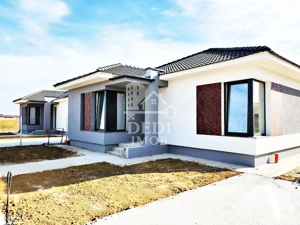 Casă de vânzare cu 4 camere in Santandrei, Bihor