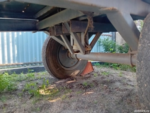 Remorca basculabila ,doar pe spate ,foarte robusta ,nu este rupta sau sudata det la  