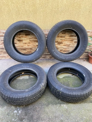 Cauciucuri de iarna pentru Duster 215 65 16