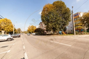 Teren stradal pe colț - Ideal afacere - front stradal mare - imagine 5