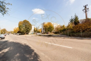 Teren stradal pe colț - Ideal afacere - front stradal mare - imagine 11