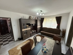 Apartament 2 camere, 42 mp, zona Hotvon - imagine 5