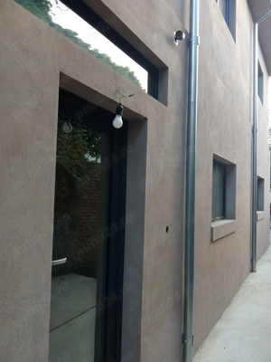 Casa Parter si Etaj zona centrala - imagine 9
