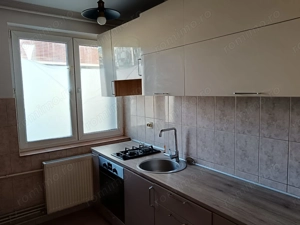 2 cam cf 1 CENTRALA PROPRIE zona Piata 700  - imagine 3