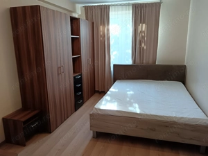2 cam cf 1 CENTRALA PROPRIE zona Piata 700  - imagine 2