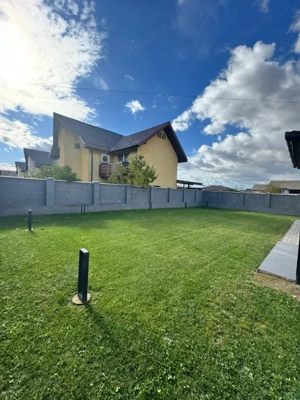 Casă modernă complet renovată, cu curte amenajată și sisteme inteligente - imagine 11