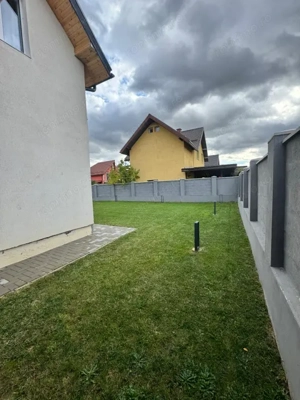 Casă modernă complet renovată, cu curte amenajată și sisteme inteligente - imagine 14