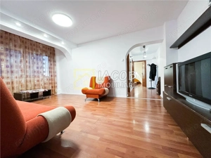 3 camere, ultracentral-Bacau